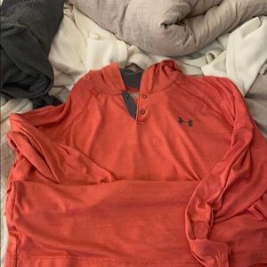Under Armour pullover